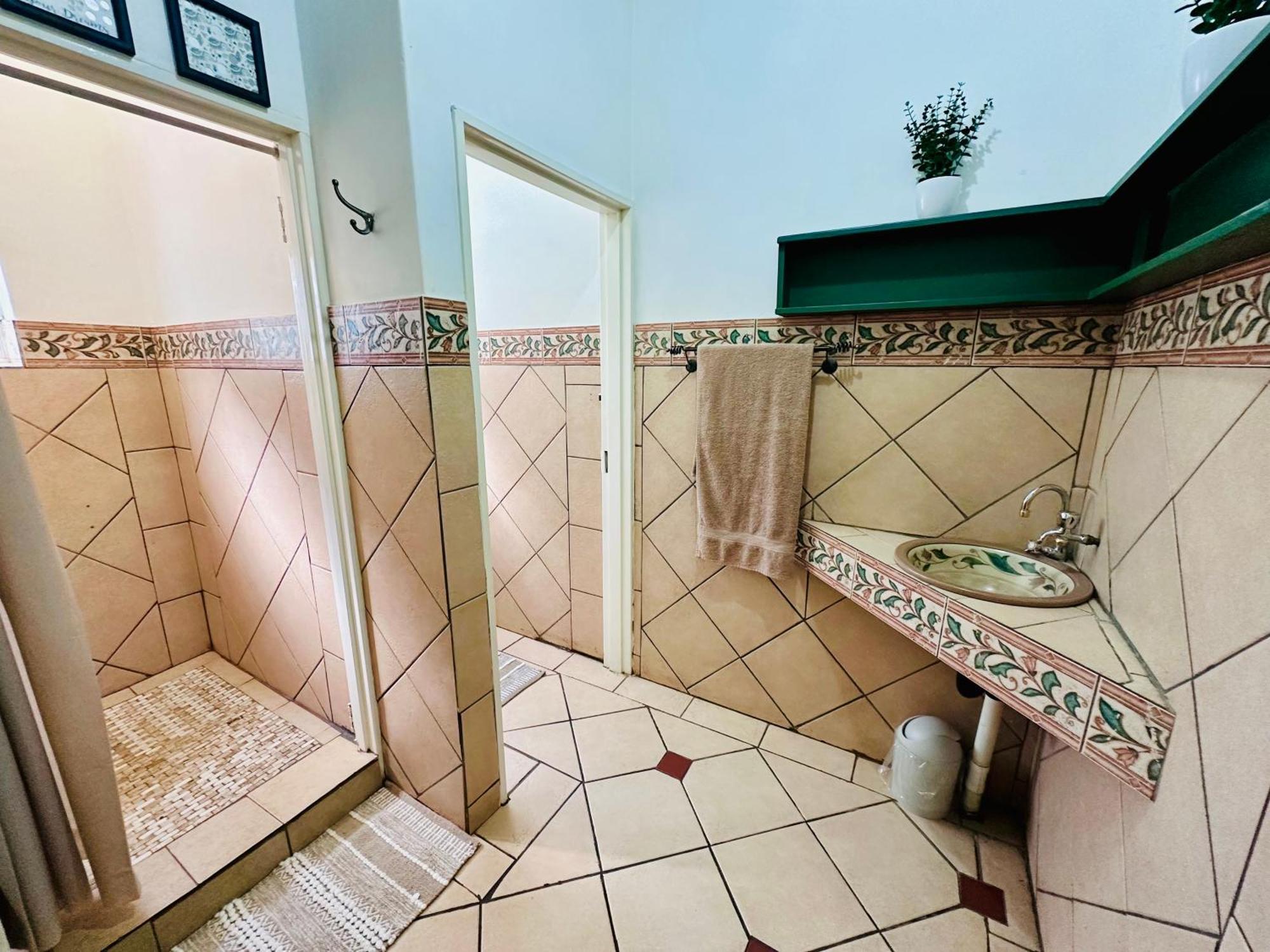 49Onmain Self Catering Holiday Home Sabie Ngoại thất bức ảnh